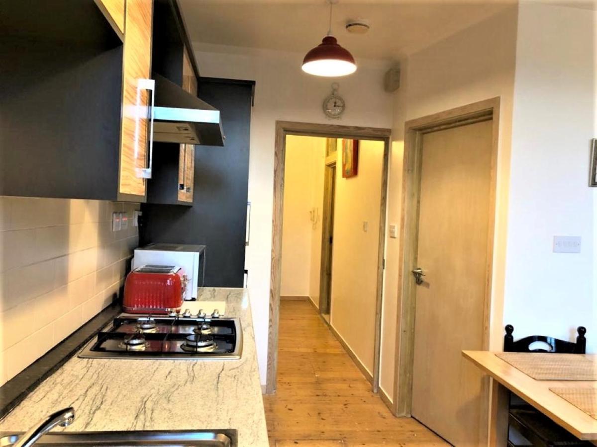 Splendid 1 Bedroom Flat + Terrace Londres Exterior foto