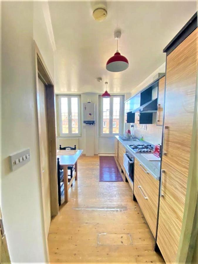 Splendid 1 Bedroom Flat + Terrace Londres Exterior foto