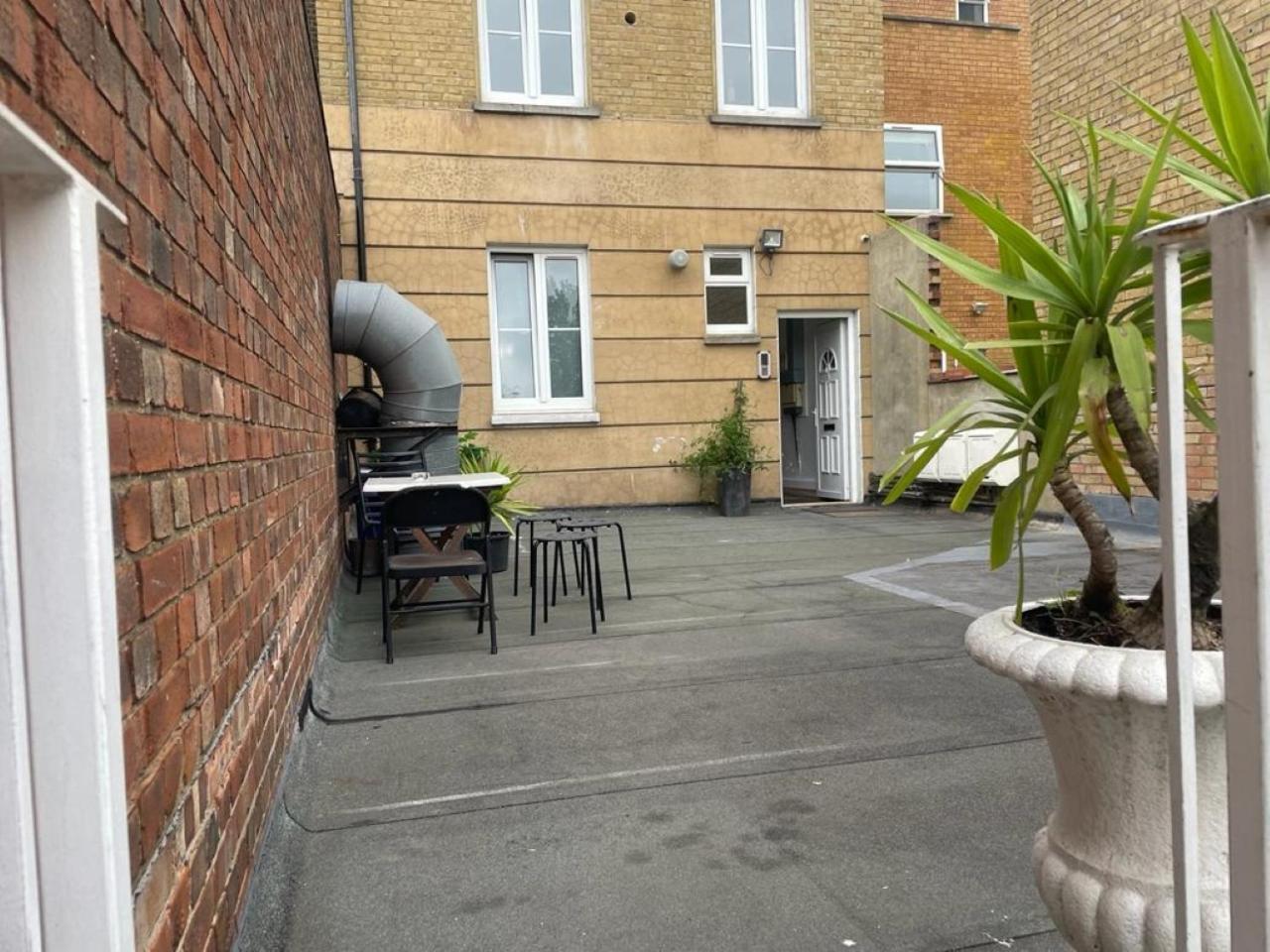 Splendid 1 Bedroom Flat + Terrace Londres Exterior foto